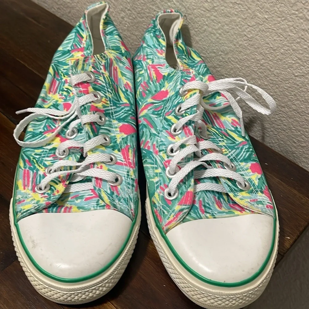 Women’s green pink floral fashionion sneakers size  11 - Picture 7 of 11